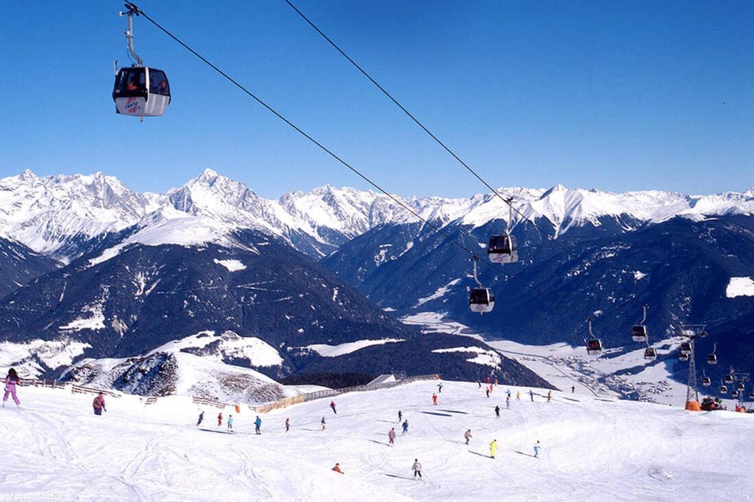 Kronplatz Mountain Lodge Brunico Bagian luar foto